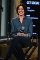 anne hathaway opens up about marriage 01