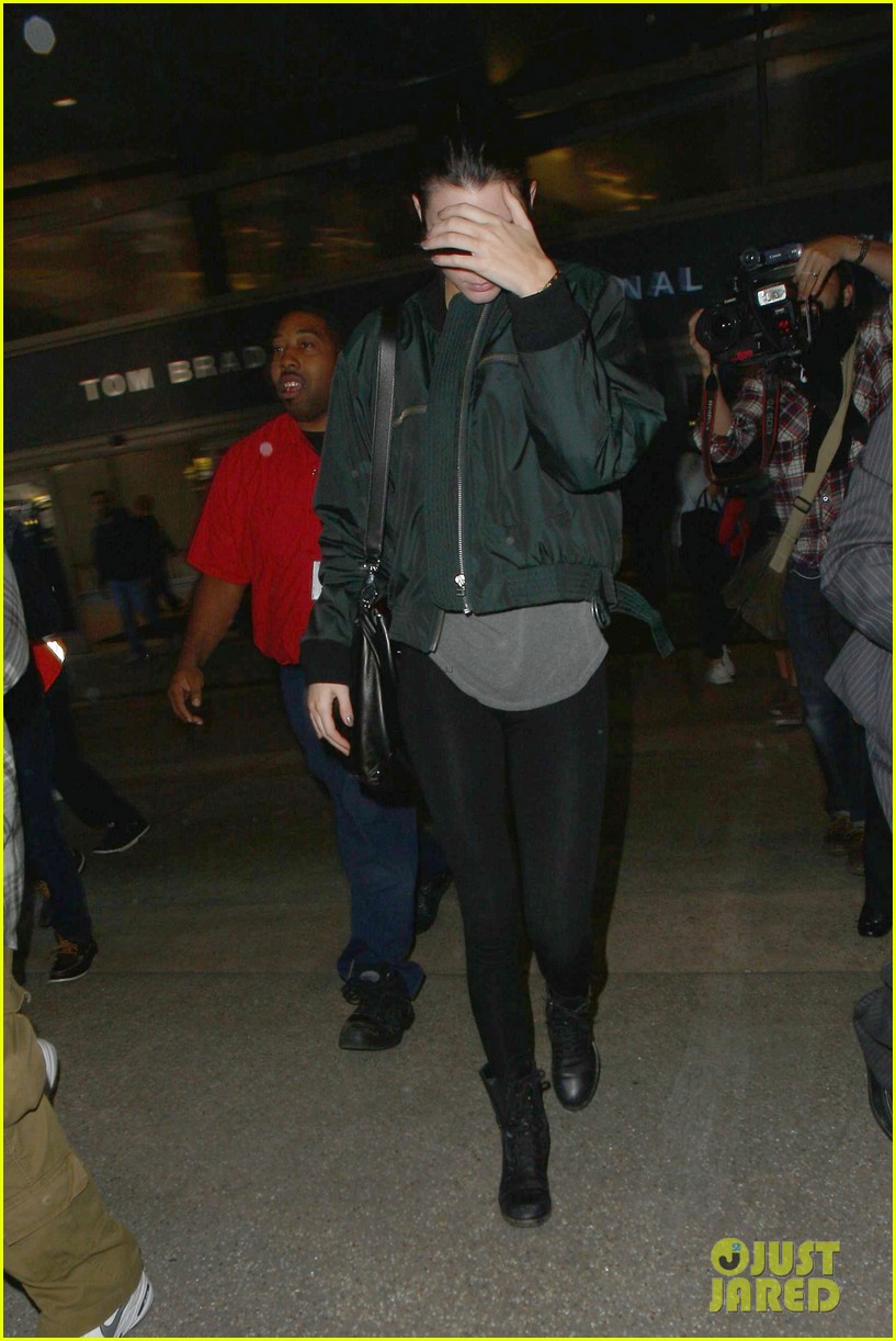 kendall jenner looks fresh ready to go 123271599