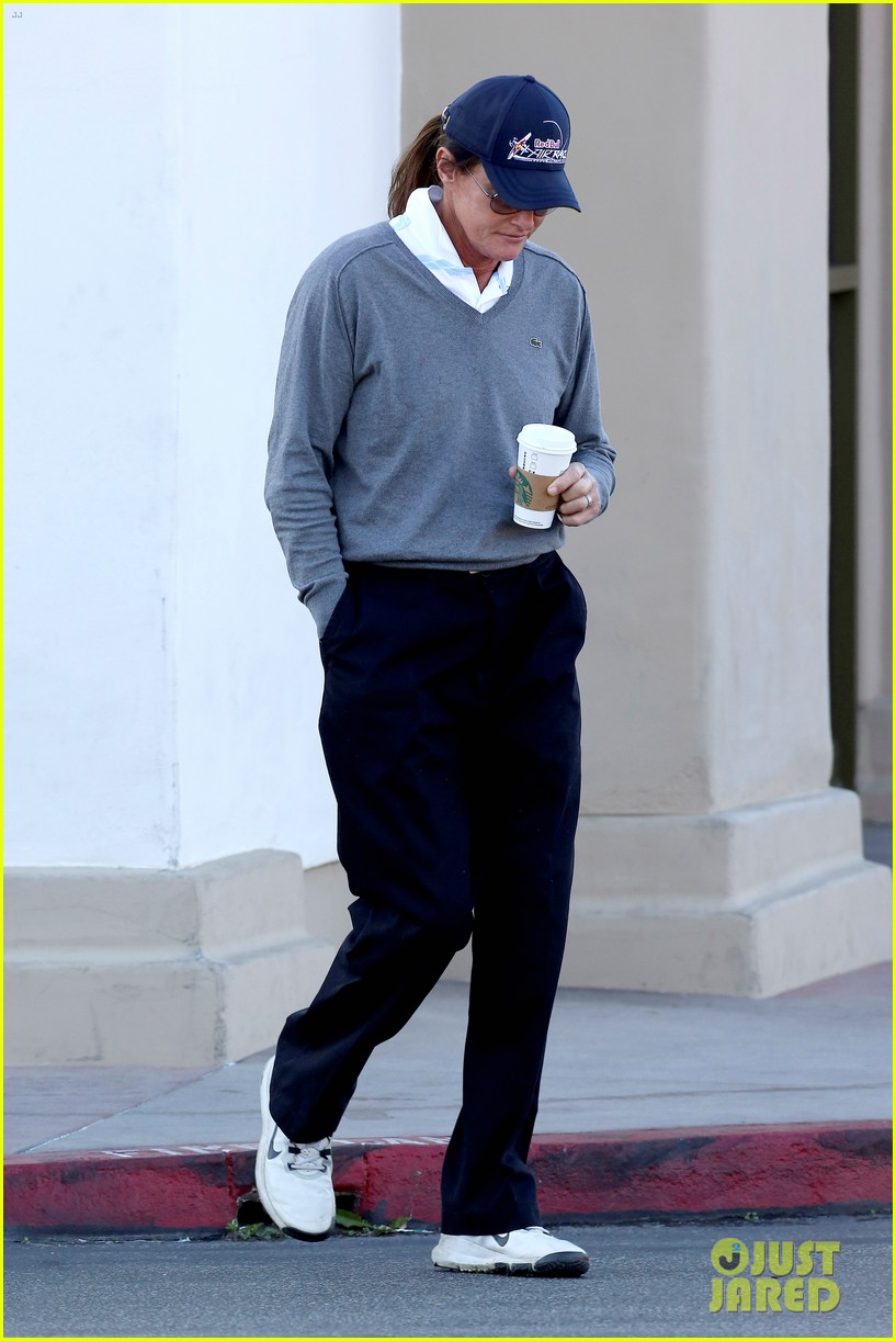 This Bruce Jenner Tabloid Cover Has the Web Buzzing Photo 3280779