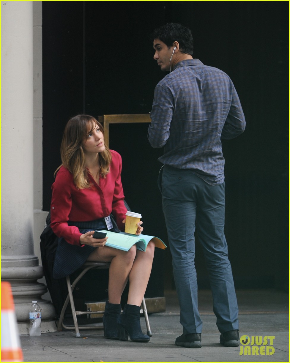 Katharine McPhee \u0026 Elyes Gabel Kiss Between 'Scorpion' Takes: Photo 3275642  | Elyes Gabel, Katharine McPhee, Scorpion, Television Photos | Just Jared:  Entertainment News, image size:976x1222