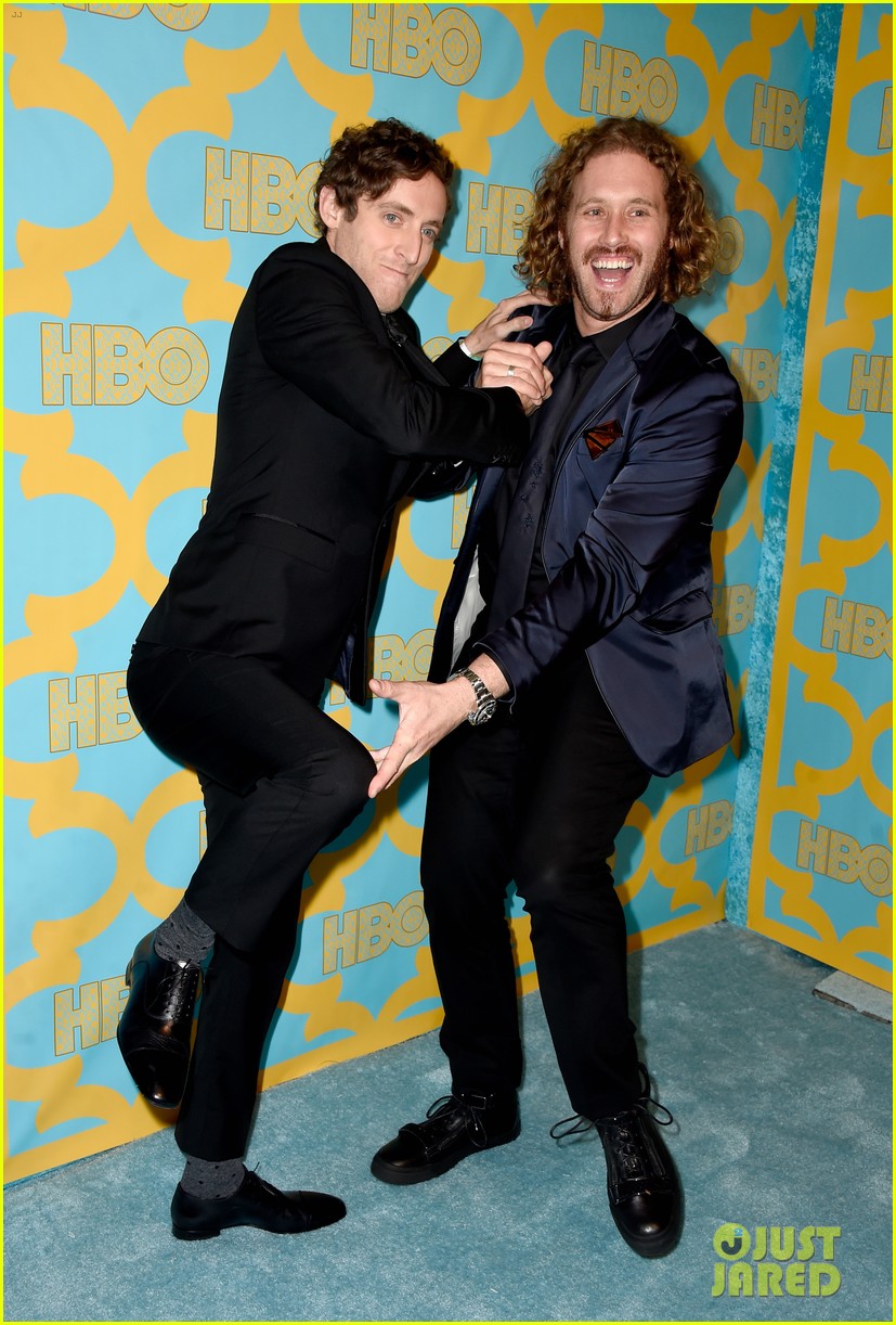 silicon valley boys t j miller thomas middleditch have some fun at hbo 033278769