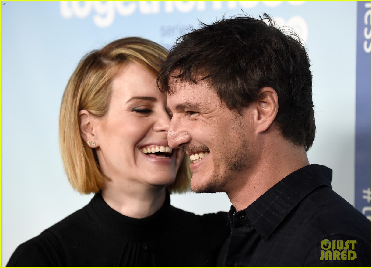 sarah paulson pedro pascal live it up with togetherness cast 33