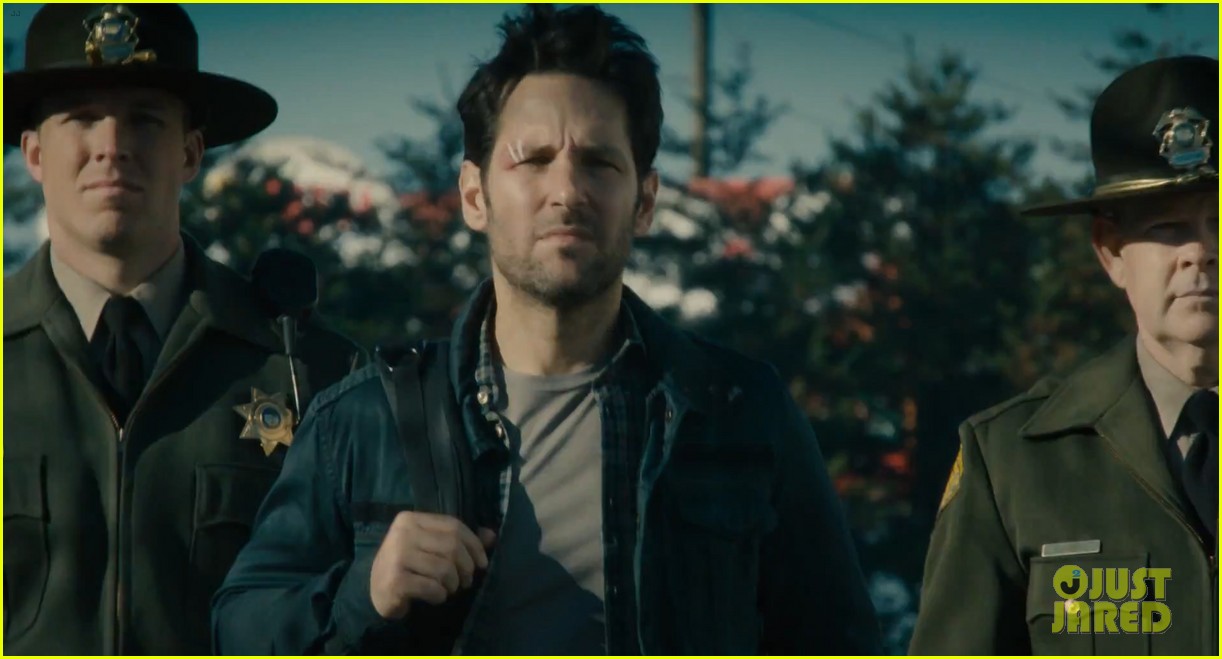 paul rudd displays ripped six pack abs in ant man trailer 07