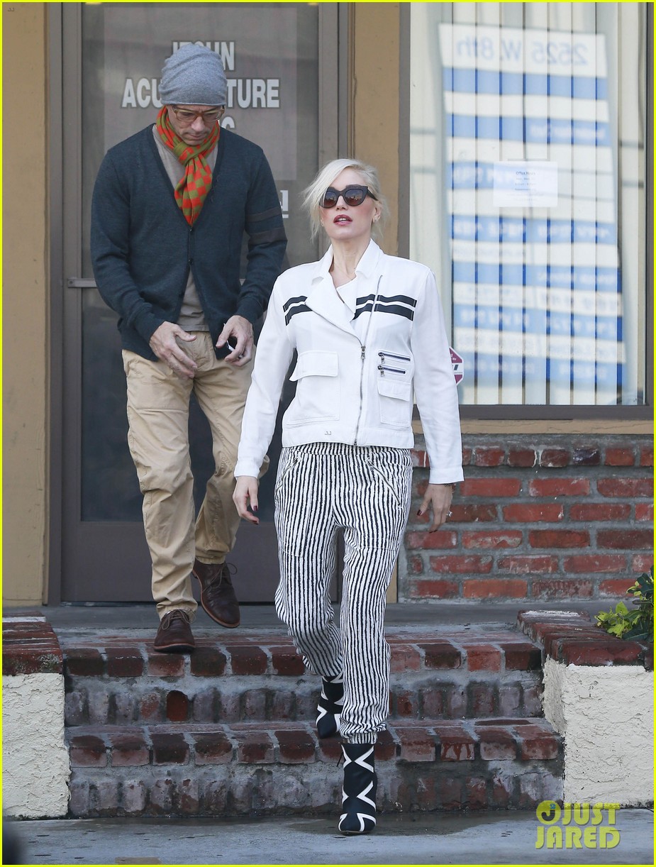 gwen stefani teams up with pharrell once again for new paddington soundtrack 093280123