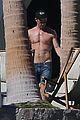 justin theroux looks ripped tan on his cabo vacation 03