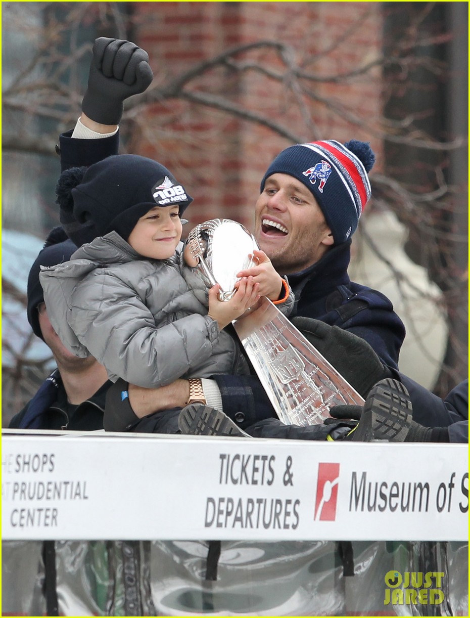 Tom Brady & His Son Benjamin Celebrate Patriots Victory at Super Bowl