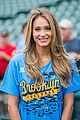 who is hannah davis meet the sports illustrated model 17