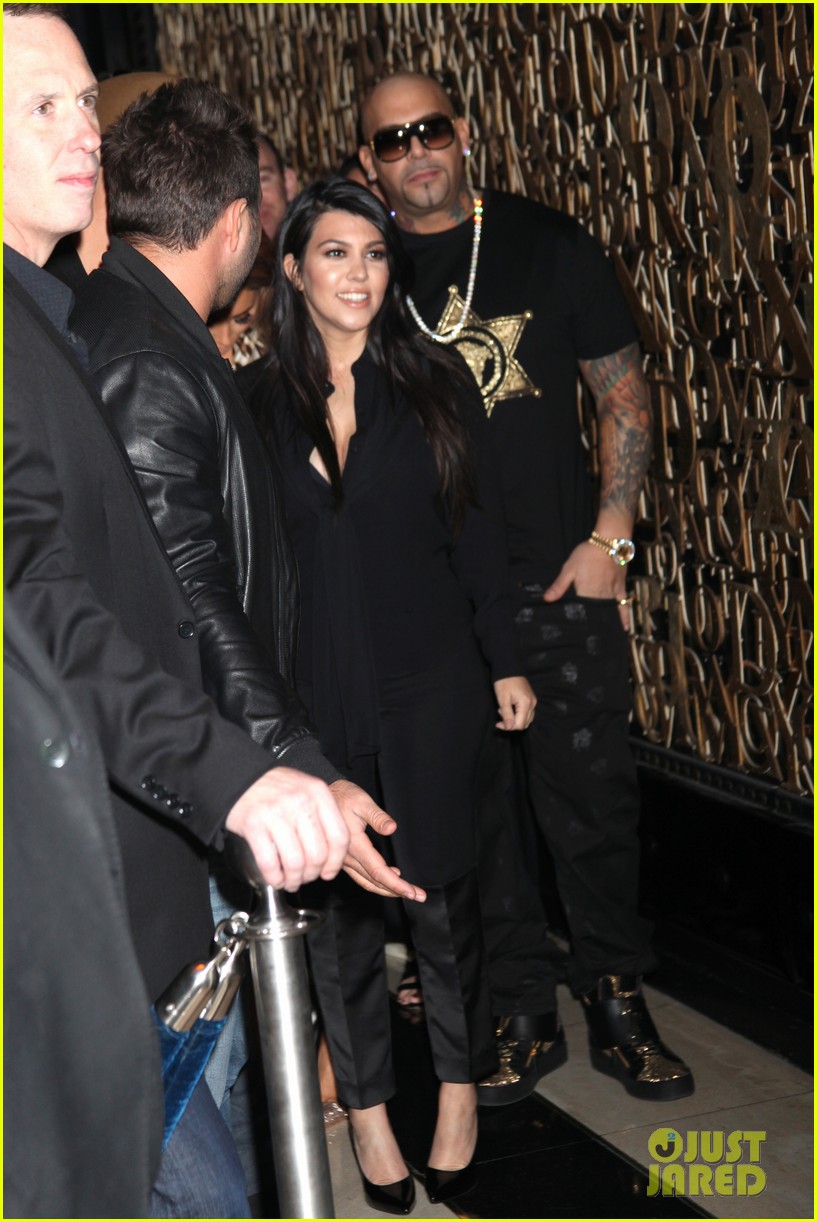 Kourtney Kardashian & Scott Disick Hit Party Scene in Las Vegas Photo