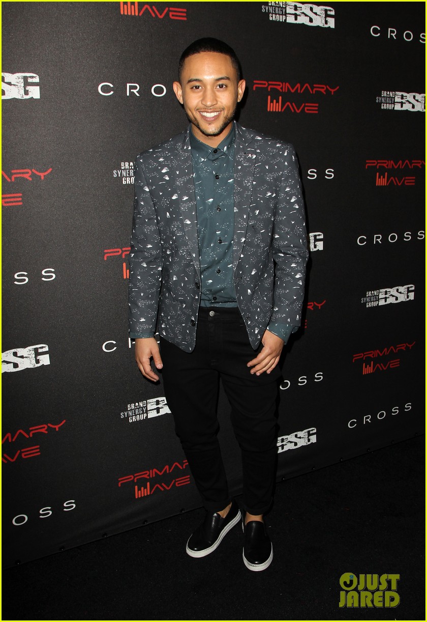 Photo gina rodriguez zendaya primary wave pre grammy party 03 Photo 3298784 Just Jared