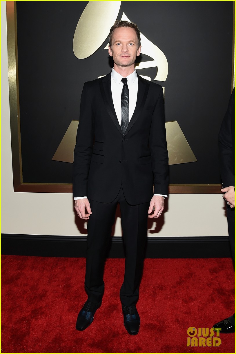 https://cdn01.justjared.com/wp-content/uploads/2015/02/harris-grammy/neil-patrick-harris-david-burtka-grammys-red-carpet-01.jpg