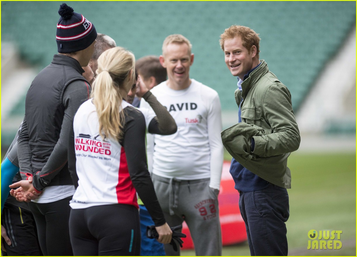 prince harry visits injured london marathon runners at rfu 13
