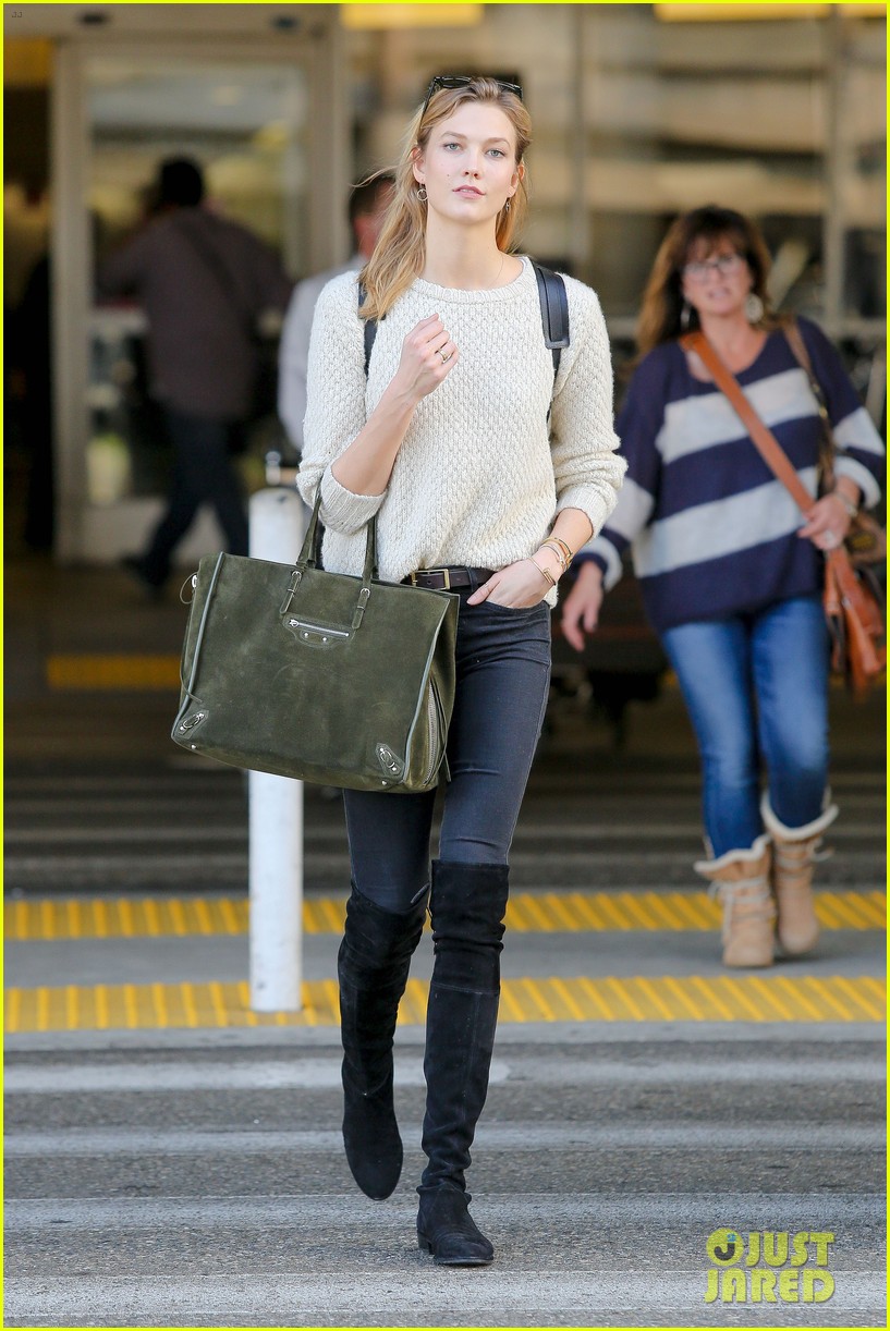 Karlie Kloss Is Leaving Victoria's Secret After Four Years Photo