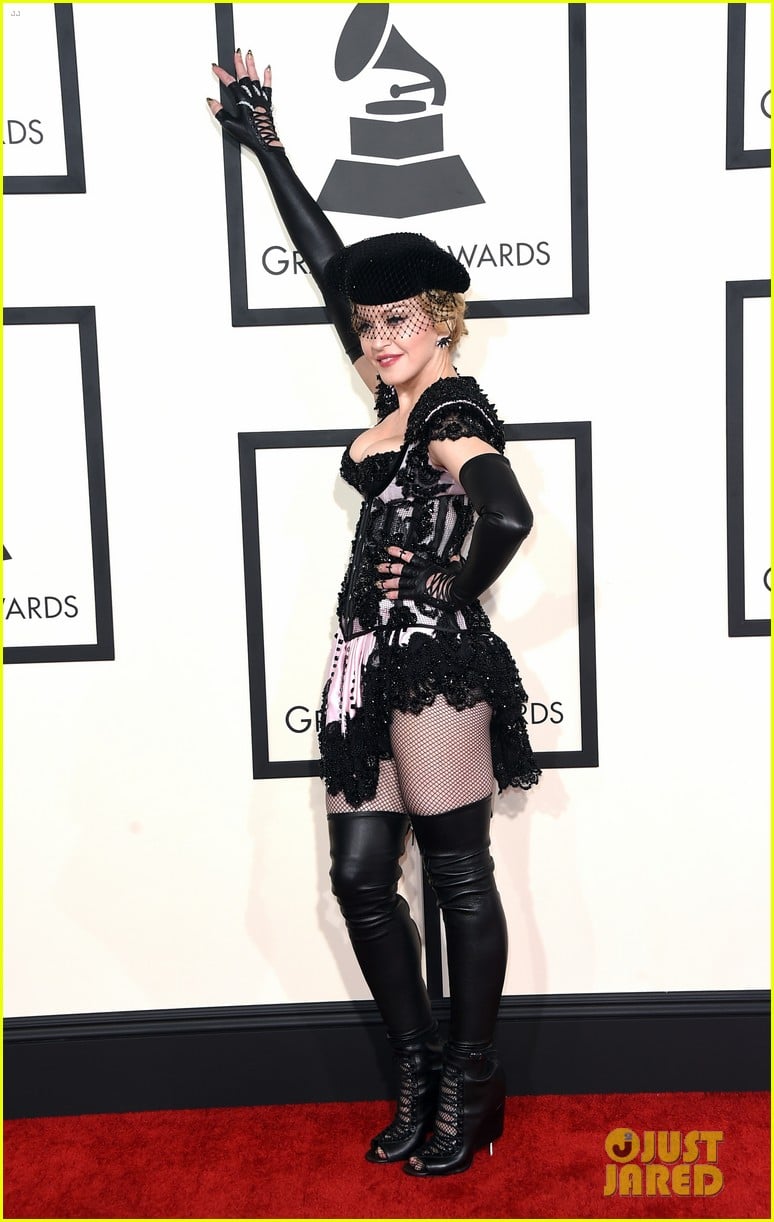 Madonna Flashes Her Butt on Grammys 2015 Red Carpet Photo 3299285