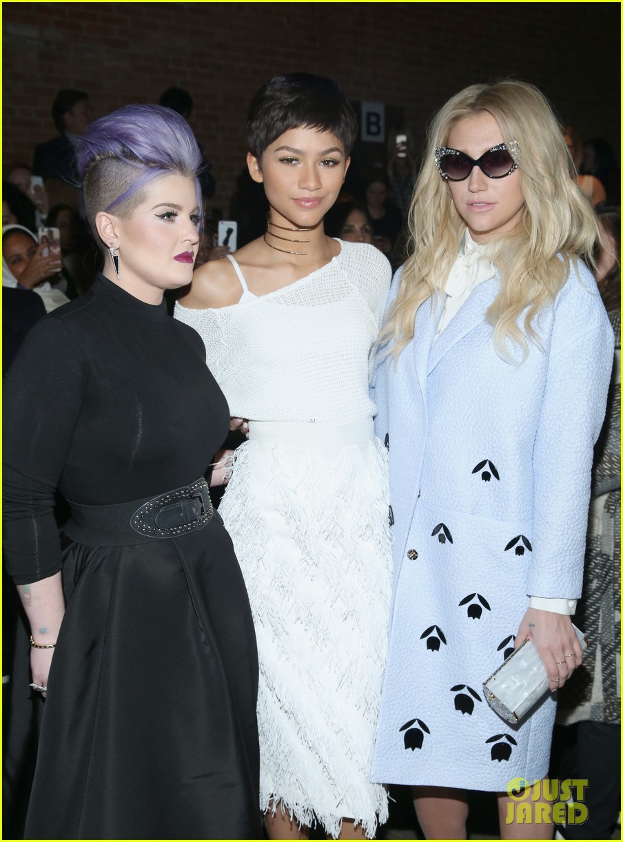Kelly Osbourne Defends Zendaya, Threatens to Quit 'Fashion Police' Over  Controversy: Photo 3313343 | Fashion Police, Giuliana Rancic, Kelly Osbourne,  Zendaya Photos | Just Jared: Entertainment News, image size:904x1222