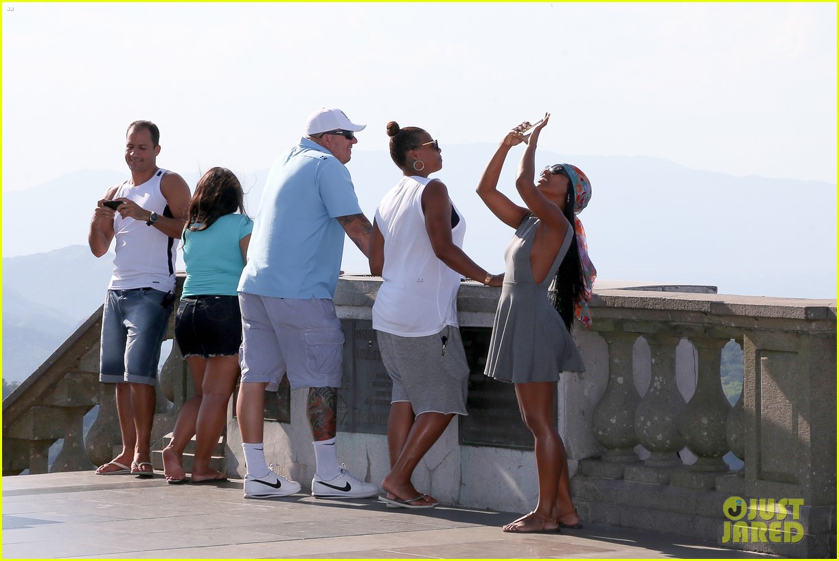 queen latifah visits the christ the redeemer statue in brazil 253295466