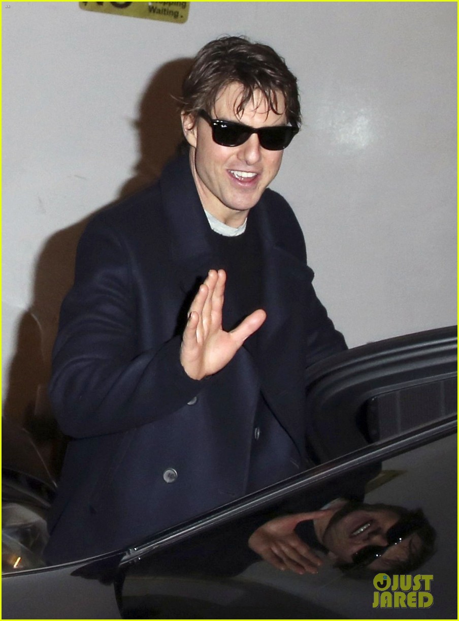 tom cruise busy philipps didnt talk katie holmes 143296735