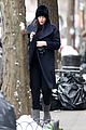 liv tyler flashes baby bump nyc 10