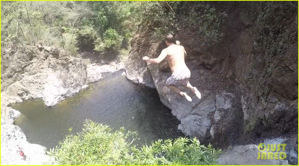 tom brady is totally shirtless for cliff jumping video 033335441