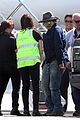 johnny depp leaves australia with injured hand taped up 01