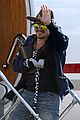 johnny depp leaves australia with injured hand taped up 18