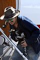 johnny depp leaves australia with injured hand taped up 21