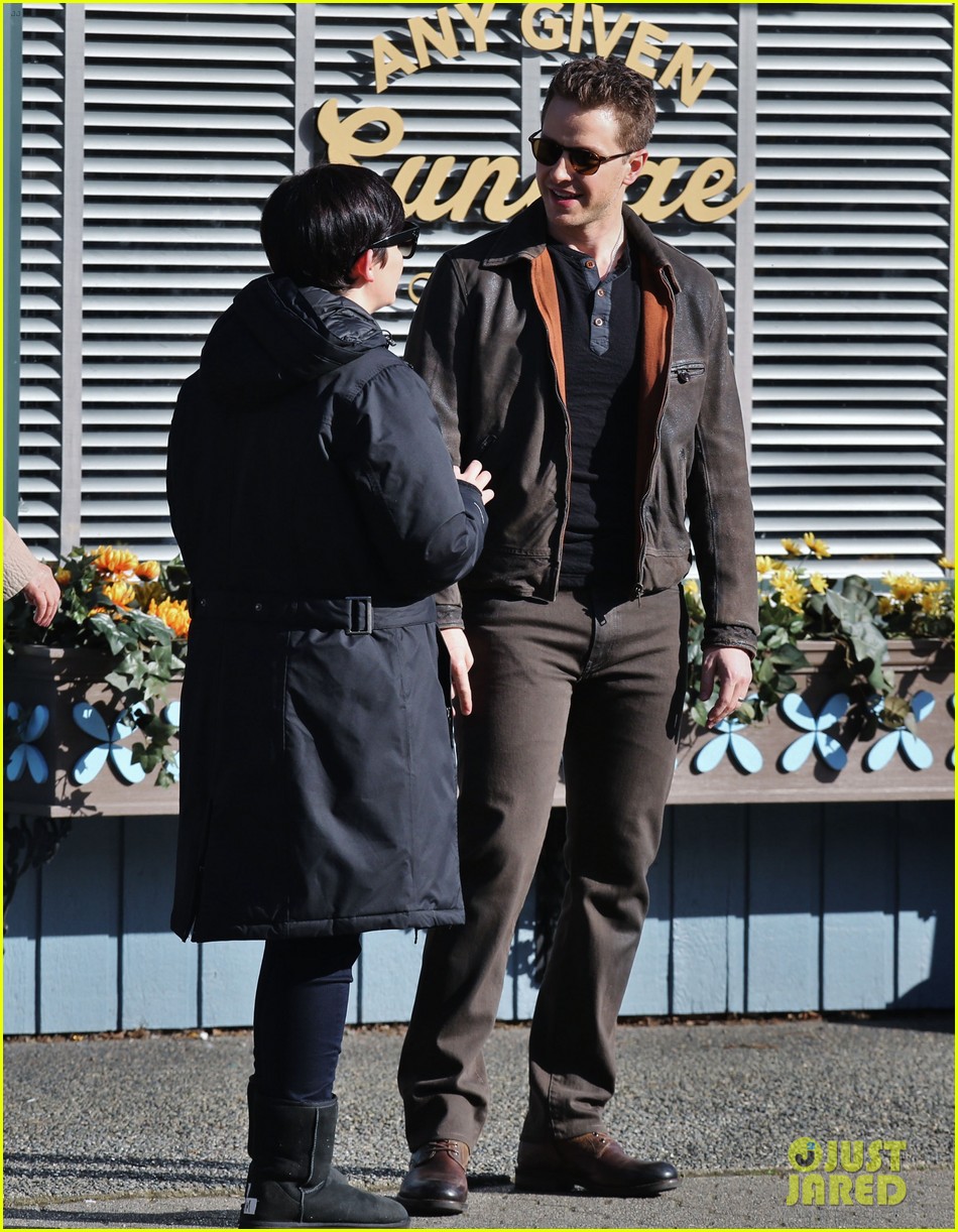 ginnifer goodwin josh dallas once upon a time filming 043319170