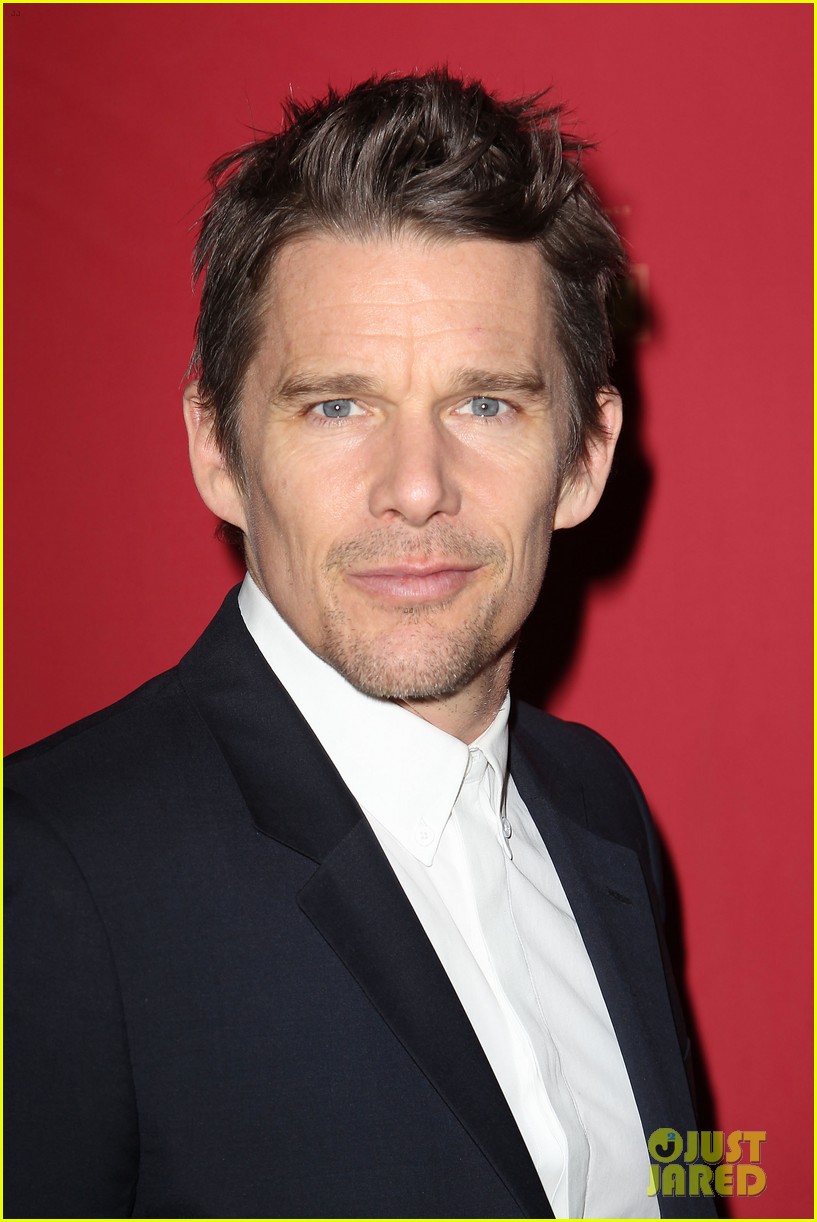 ethan hawke accused pretentious 033324686