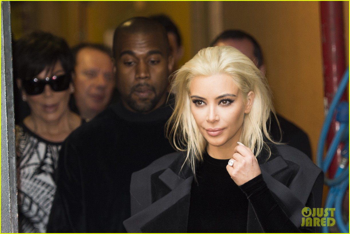 kim kardashian debuts blonde hair 413318903