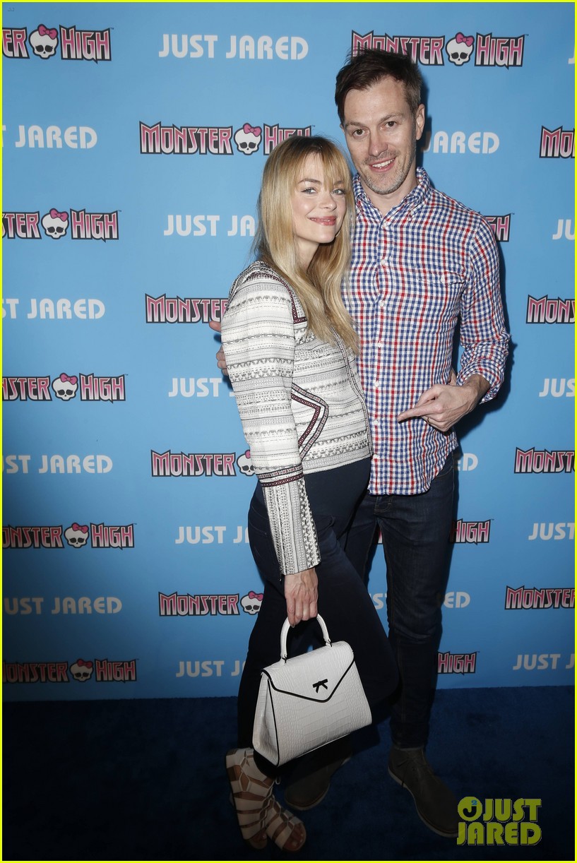 pregnant jaime king just jared throwback thursday party 30