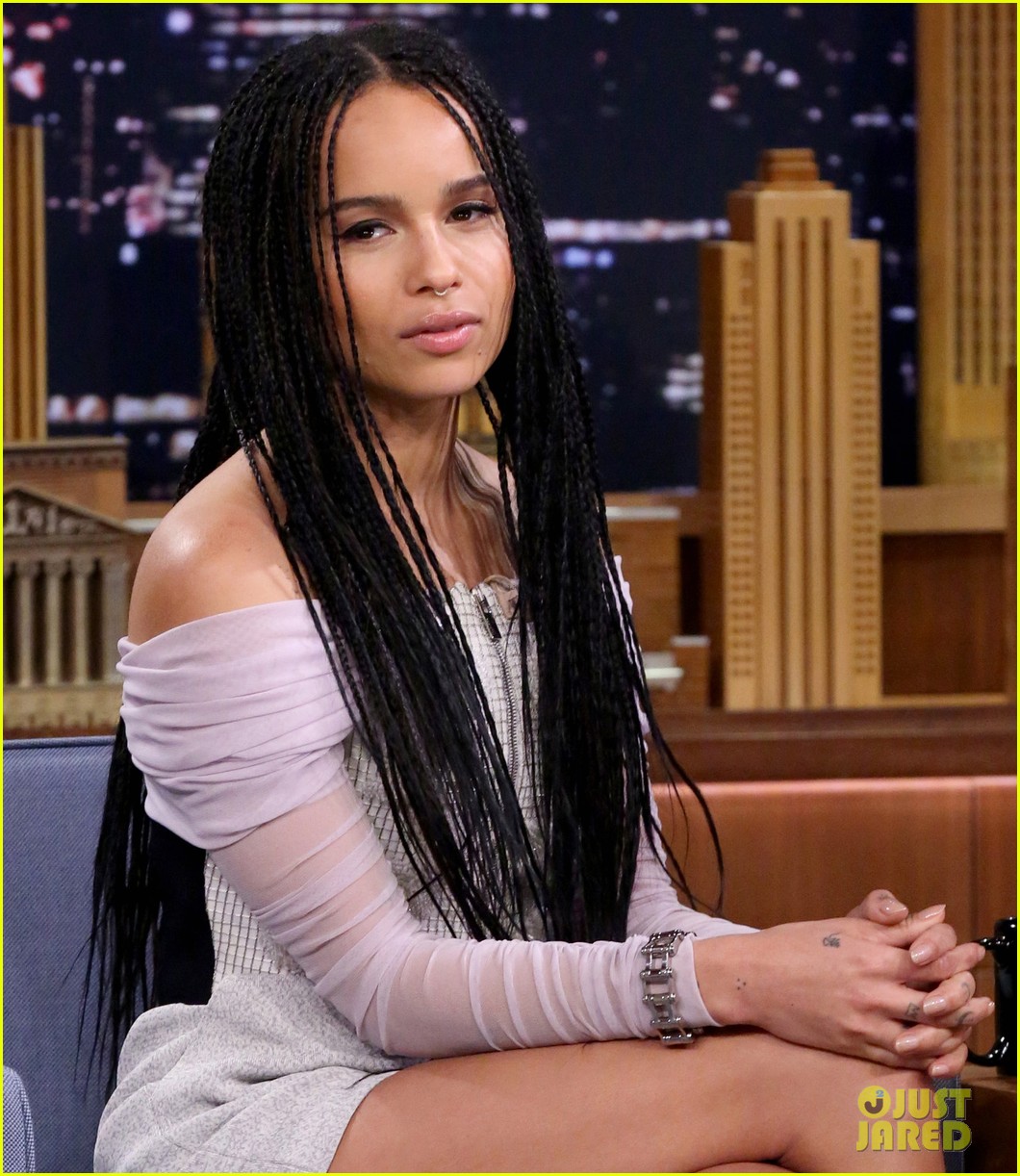 Zoe Kravitz Plays Giant Beer Pong with Jimmy Fallon on 'The Tonight
