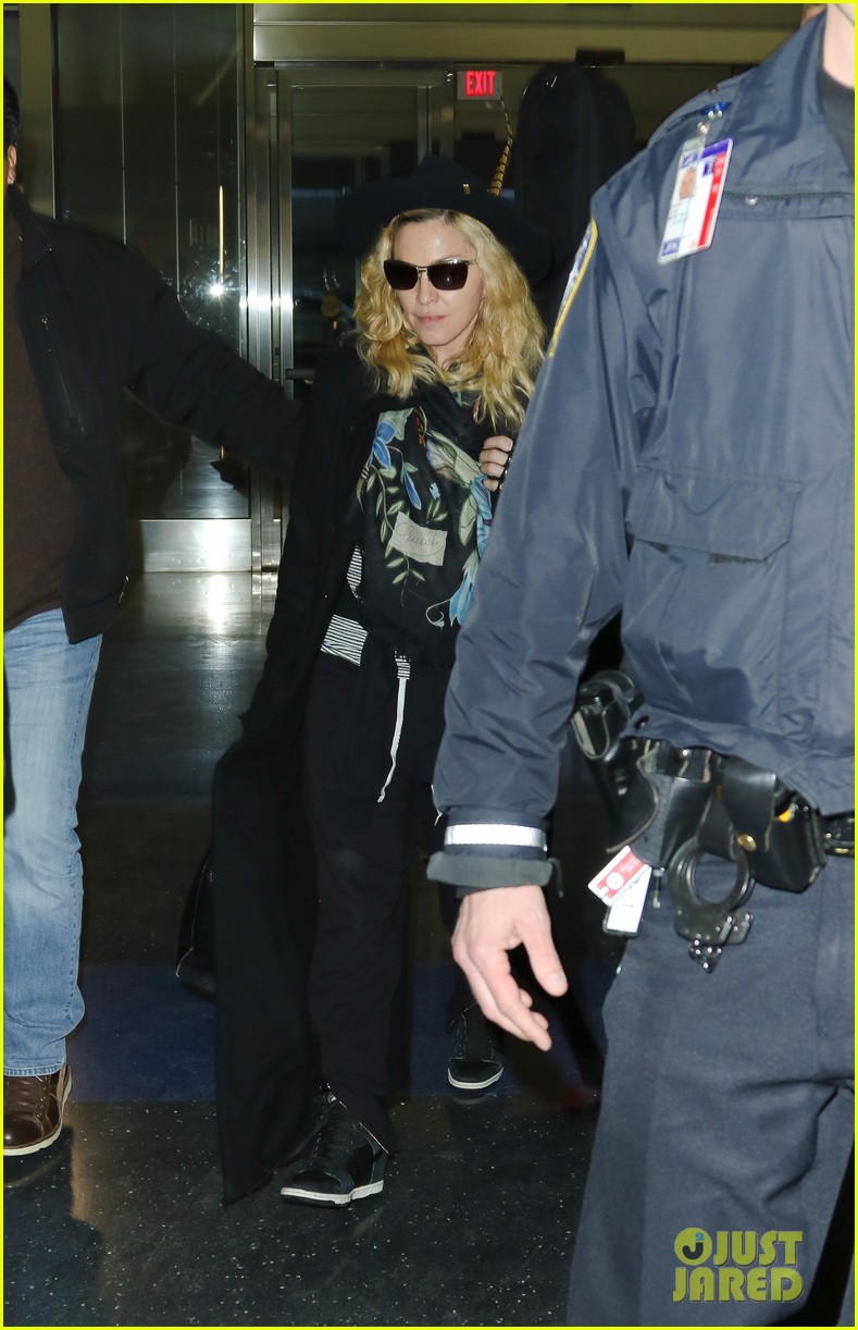 madonna said she felt incarcerated during guy ritchie marriage 083326634