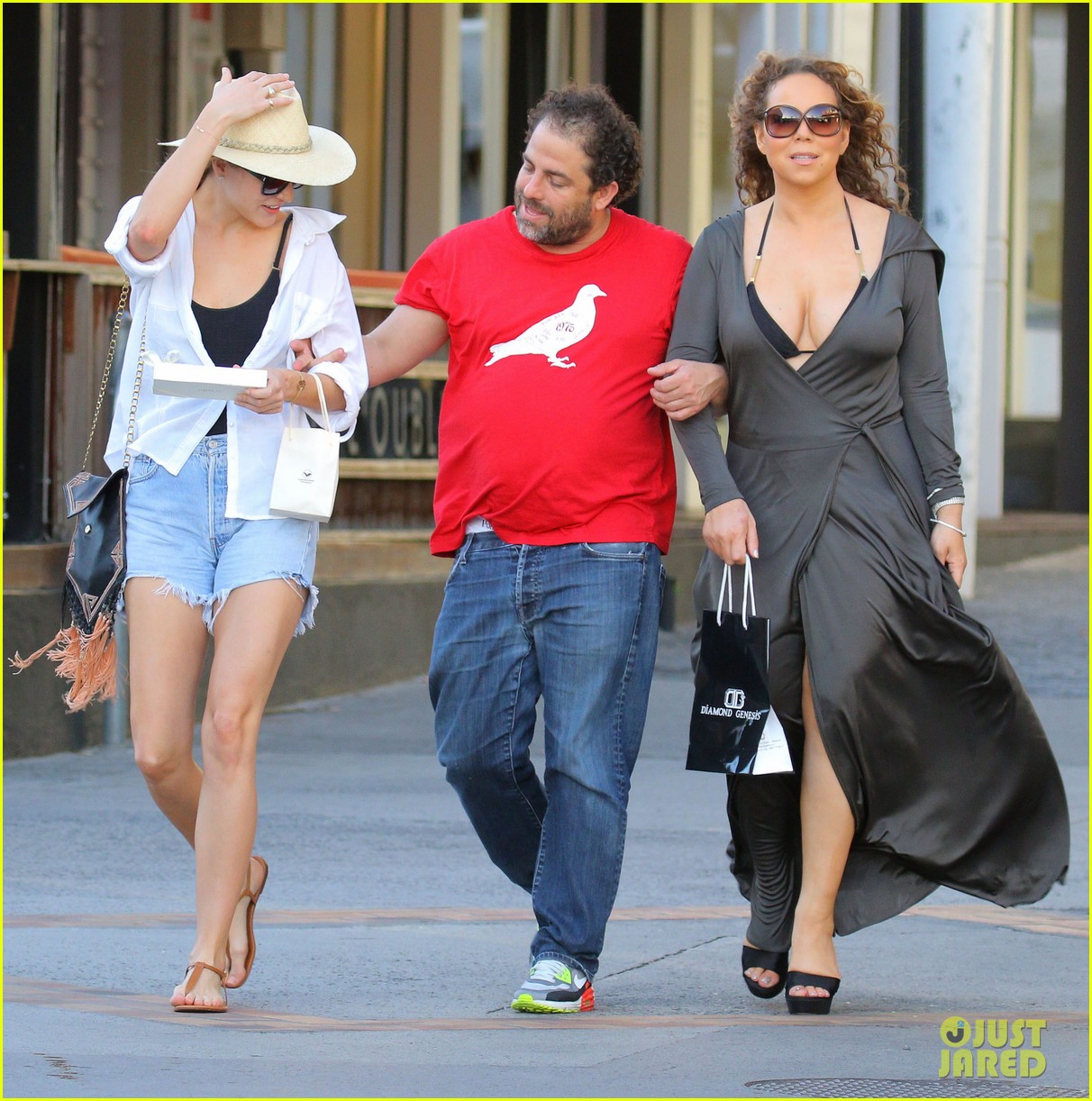 Mariah Carey & Brett Ratner Go Shopping Arm-in-Arm After Rep Denies