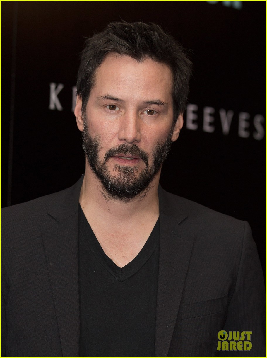 keanu reeves will star in the bad batch with jim carrey jason momoa 013333837