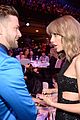 justin timberlake taylor swift sit together at iheartradio music awards 2015 03