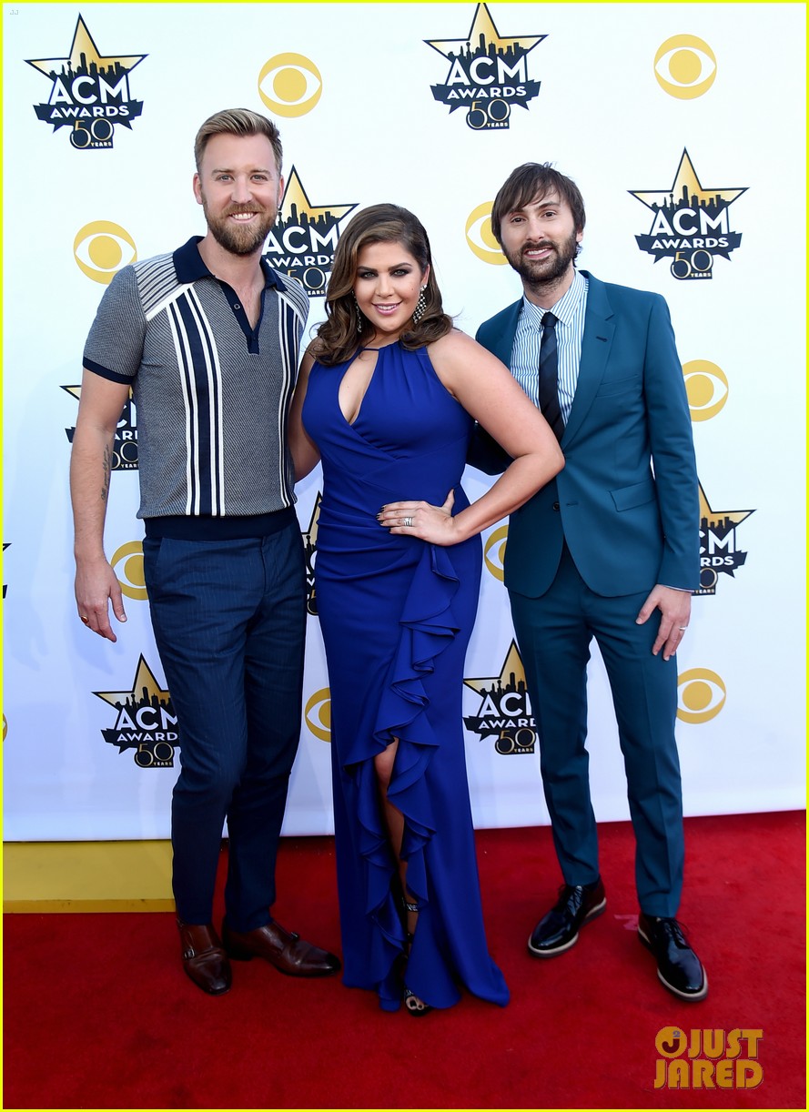 Lady Antebellum Attends ACM Awards 2015 After Bus Fire Photo 3350951
