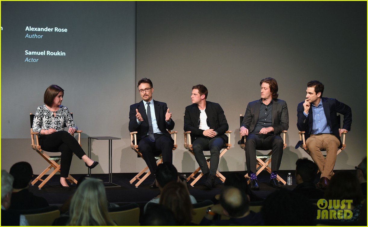 jamie bell joins turn washingtons spies cast at apple screening 13