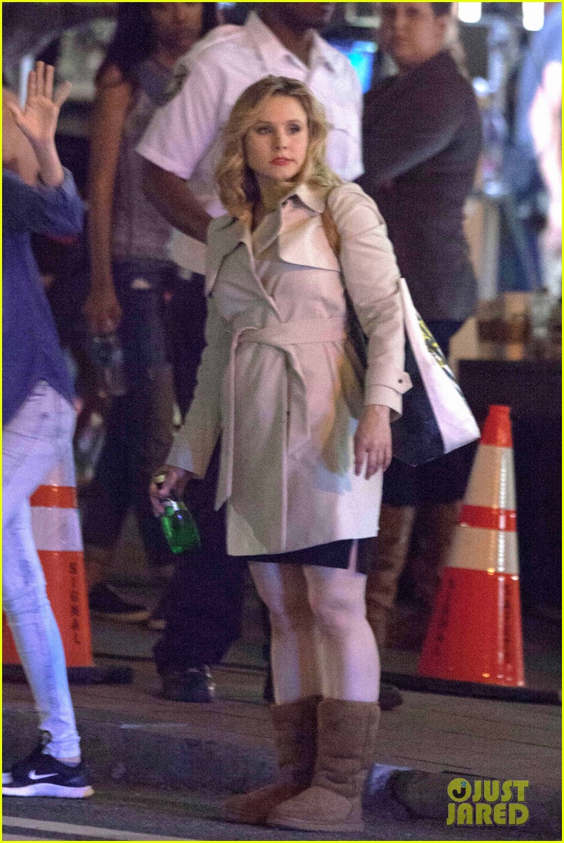 Kristen Bell Explains Why She Won't Wash Her Face For a Week Photo