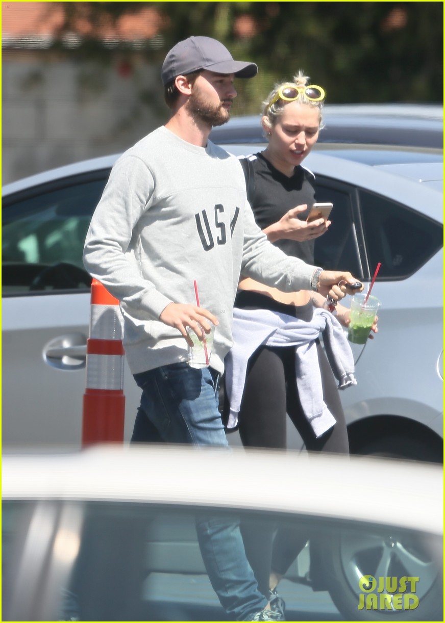 miley cyrus patrick schwarzenegger show theyre still going strong 12