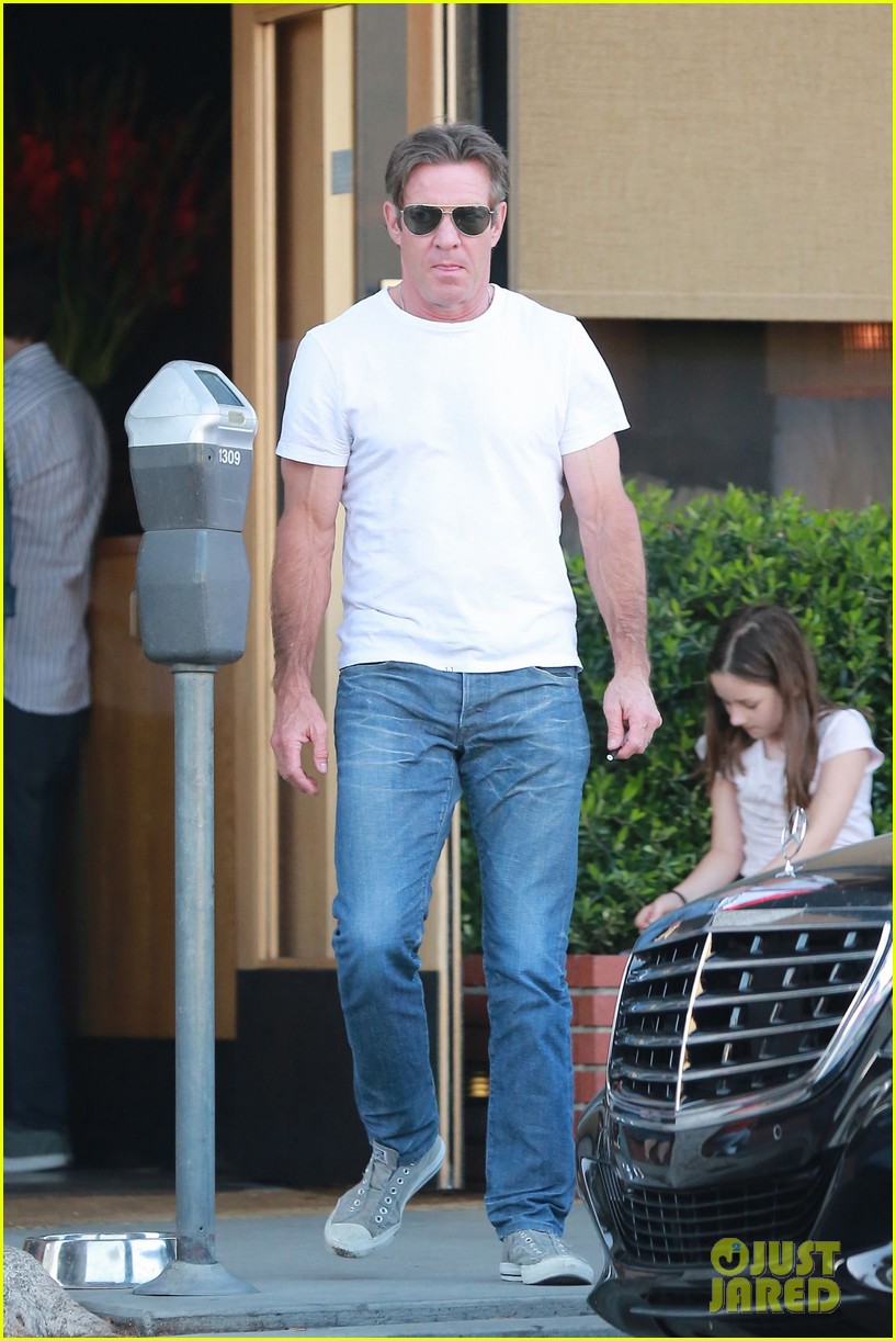 Dennis Quaid Steps Out Looking Serious After Viral Prank: Photo 3349399