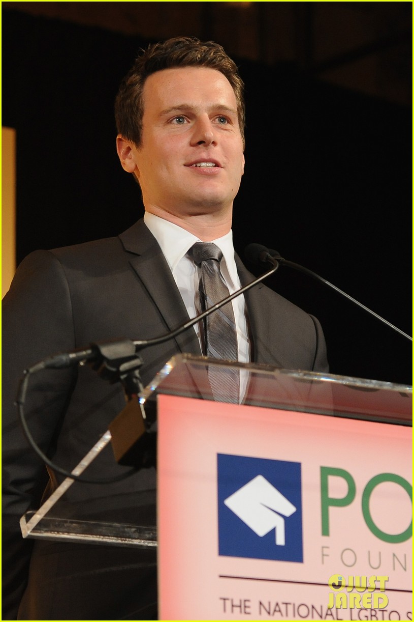 jonathan groff on looking i feel sad that it was canceled 043346842
