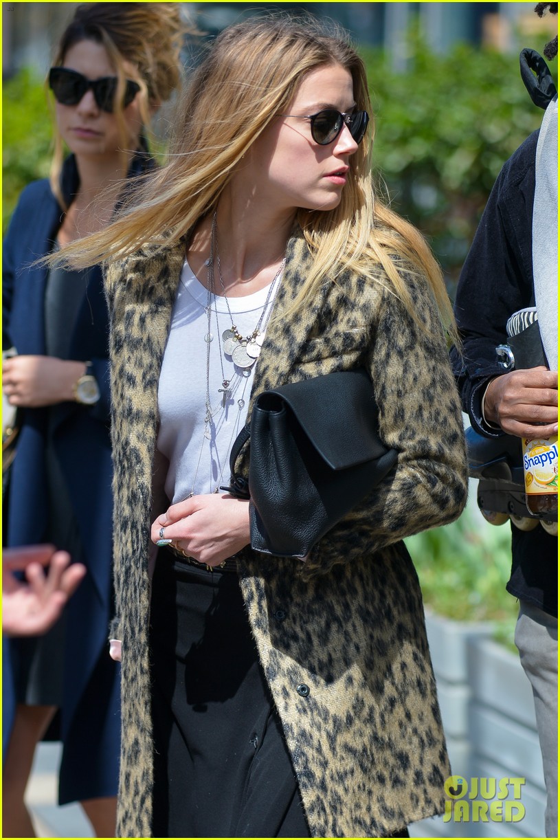 amber heard looks fierce for lunch outing 363348901