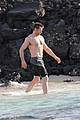 hugh jackman goes shirtless for hawaiian beach vacation 18
