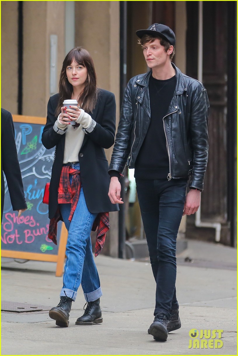 Did Dakota Johnson Get Back Together with Matthew Hitt?: Photo 3344172 ...