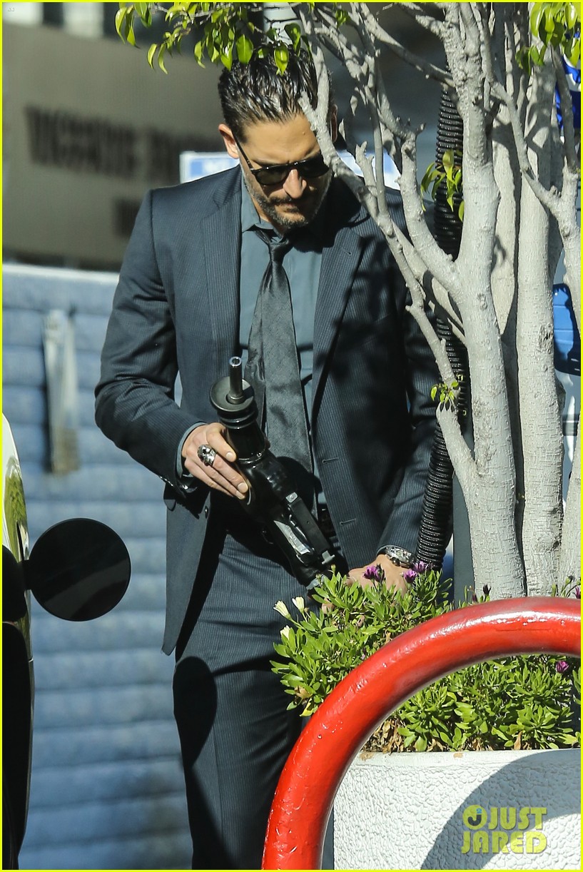 Joe Manganiello's Shirtless 'Magic Mike XXL' Poster Is Here! Photo