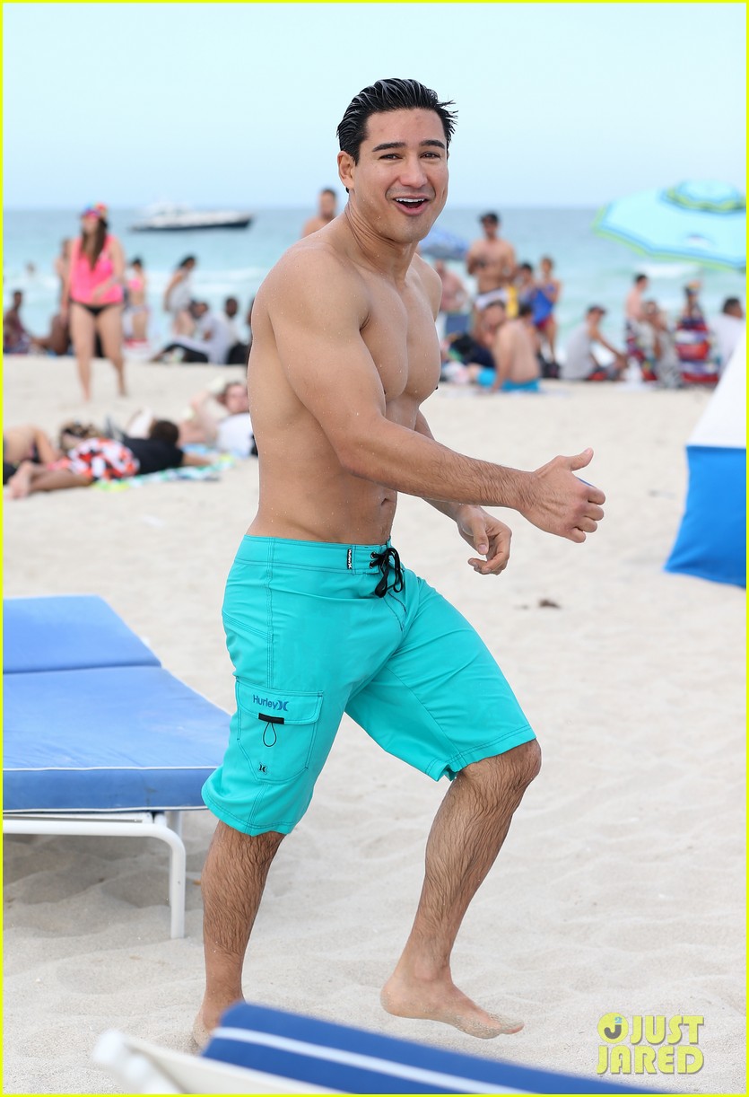 mario lopez gets shirtless at the beach 093344821