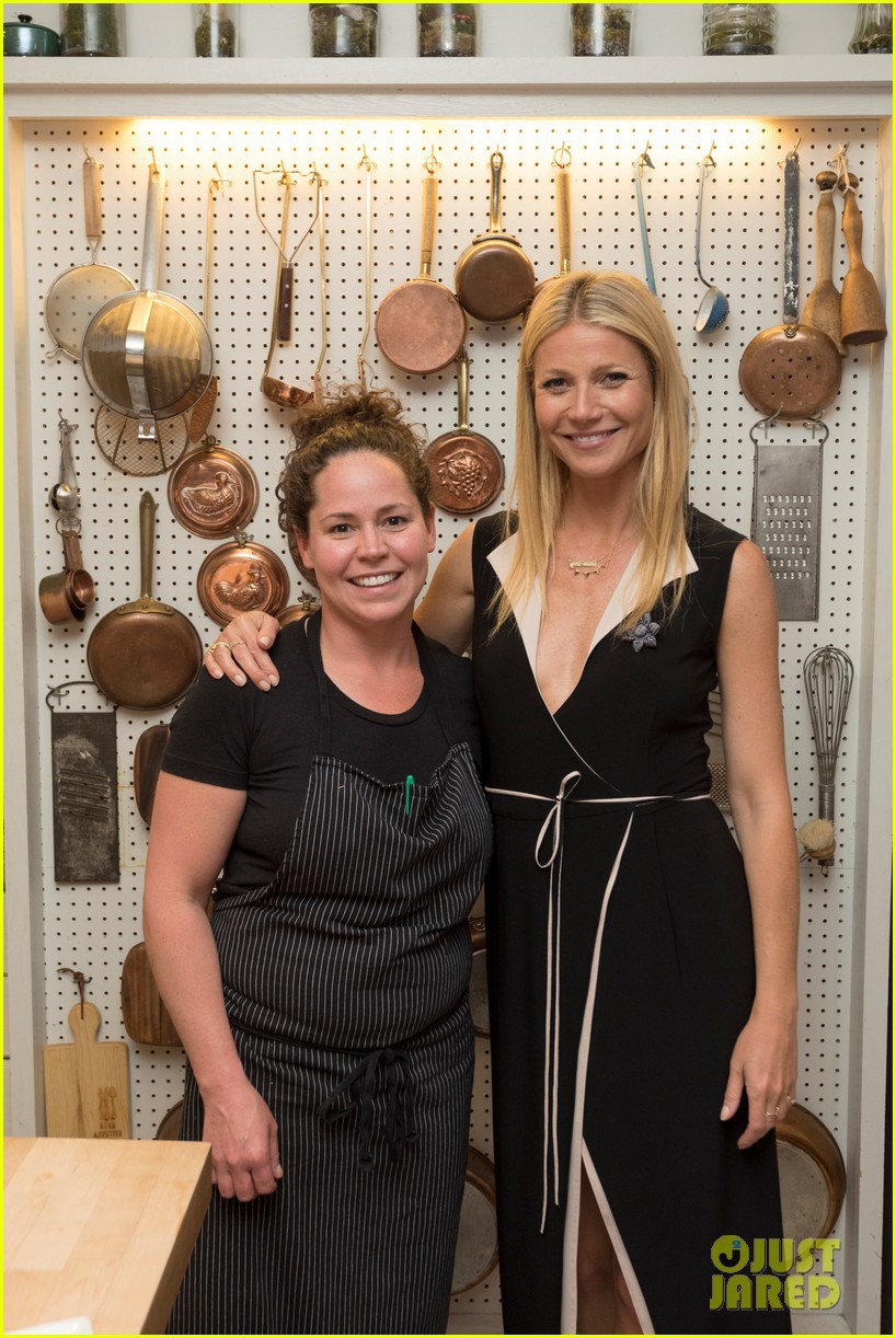 gwyneth paltrow says her daughter is borrowing her clothes already 05