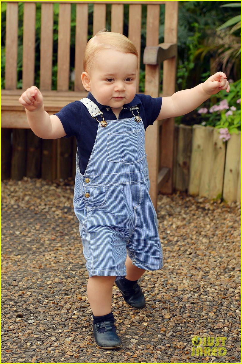 in honor of kate middleton prince williams second pregnancy prince george pics 043346792