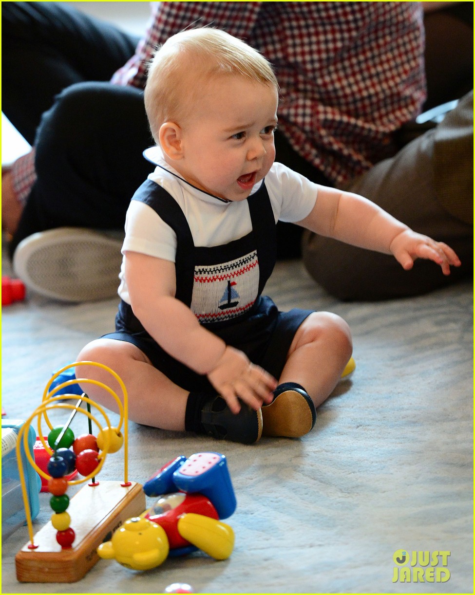 in honor of kate middleton prince williams second pregnancy prince george pics 12