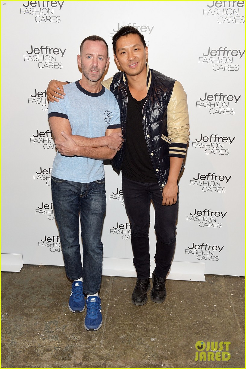 zachary quinto gets charitable at jeffrey fashion cares 2015 08