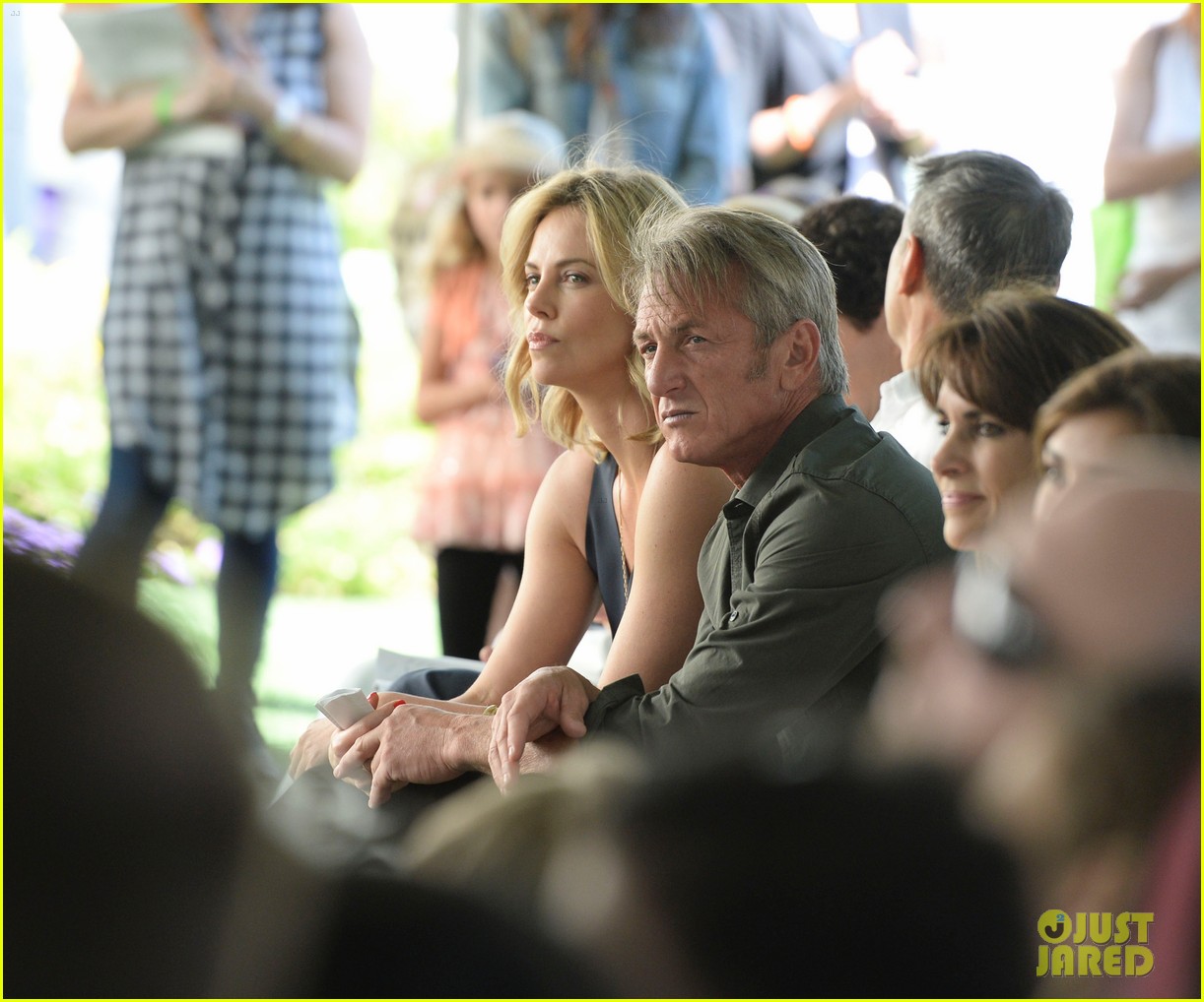 charlize theron sean penn bring jackson to charity event 10